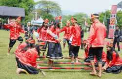 Musyawarah Adat Suku Padoe Jadi Panggung Pelestarian Budaya dan Persatuan Masyarakat